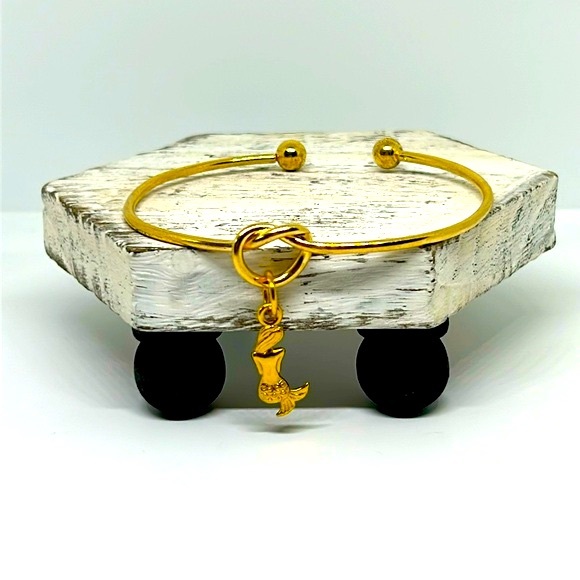 Handmade Heart-Shaped Mermaid Charm Expandable Bangle Bracelet! - Picture 2 of 4